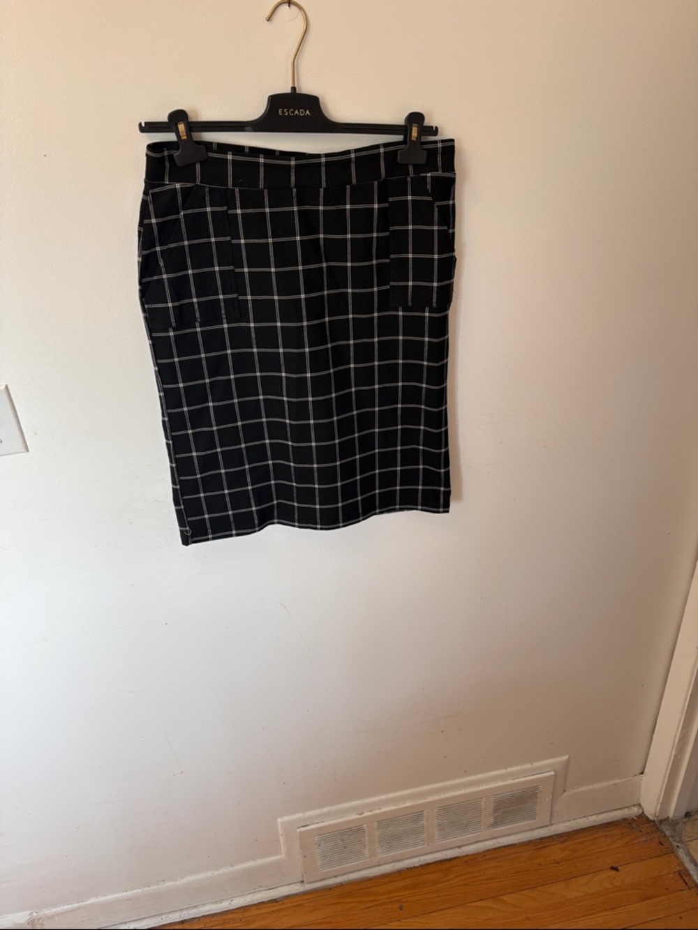 89th + MADISON Black and White Grid Pencil Skirt